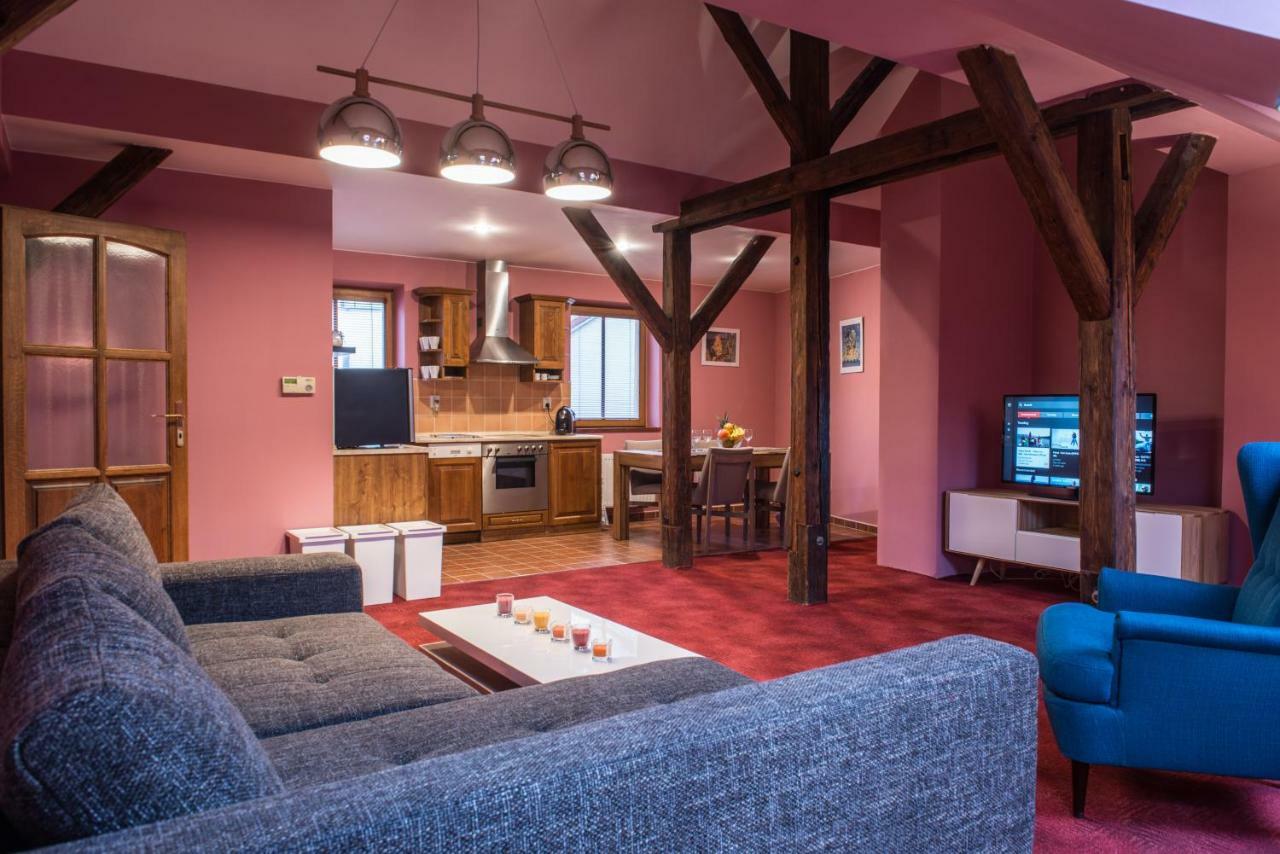 Spacious And Quiet Attic Flat In Centre דירה